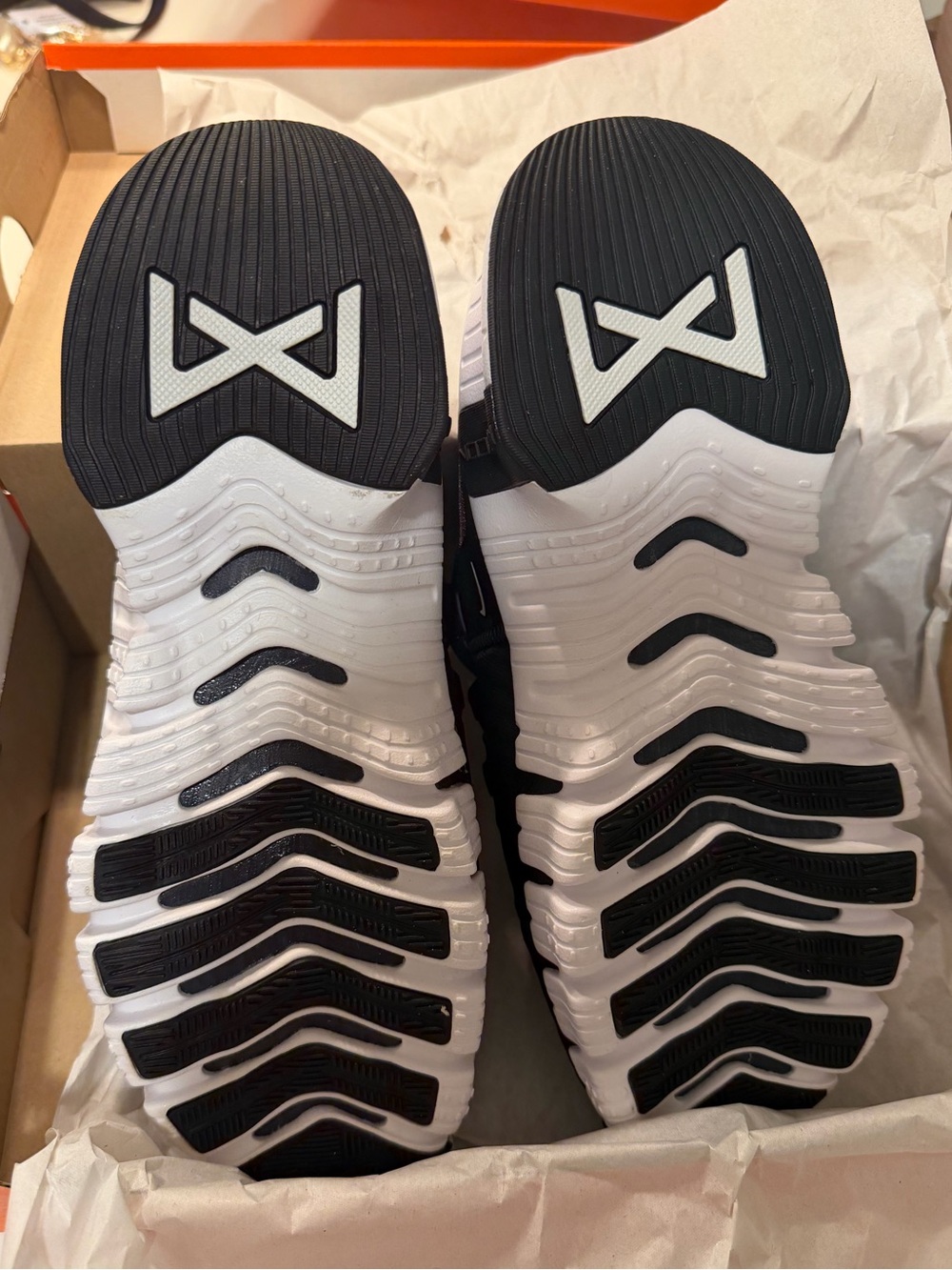 NIB | Nike Free MetCon 5 | Black & White Anthracite | Size: 8.5 - Picture 2 of 7